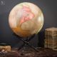 Globus roze na drveno postolje 1456 - 1456-1