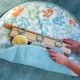 KIDS II Podloga za bebe sa drvenim elementima 0-9m play zone - sun valley™ - SKU13122