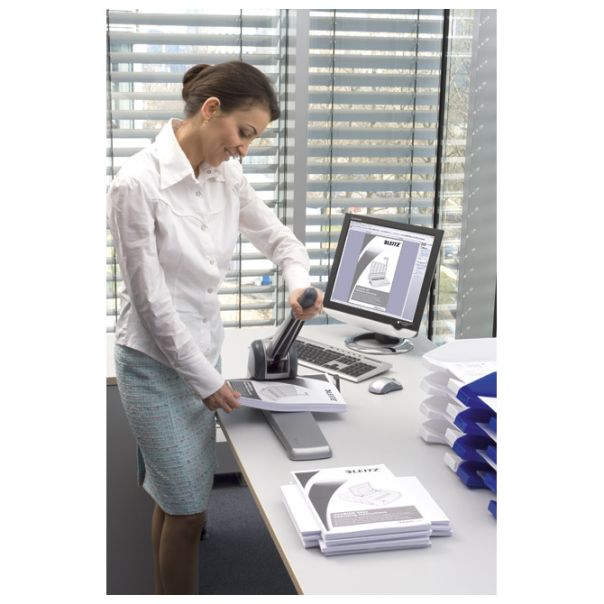 LEITZ Bušač 2 rupe do 250 listova 51820184 sivi - EP2871809