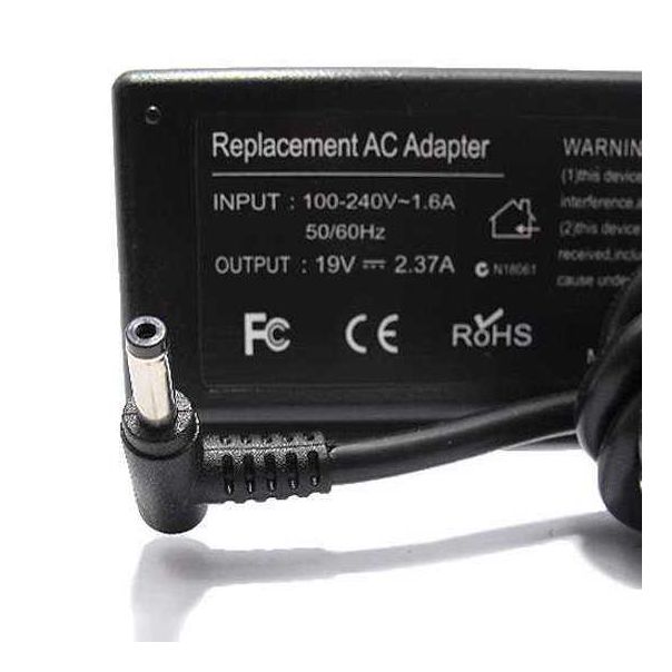 VELTEH Punjač za laptop Toshiba 19V 1.58A - 01PL60