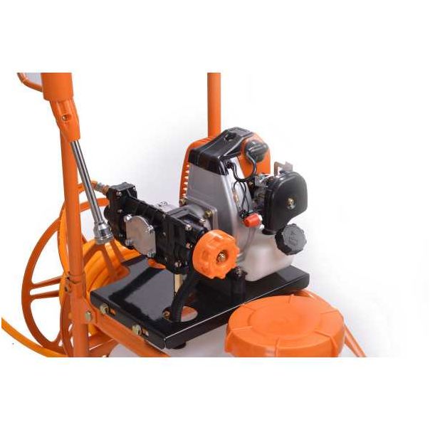 VILLAGER Motorna prskalica na kolicima VS 30 - 027967