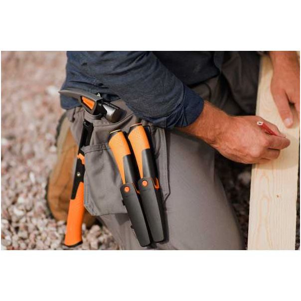 FISKARS Nož sa oštračem 1023620 - 046848