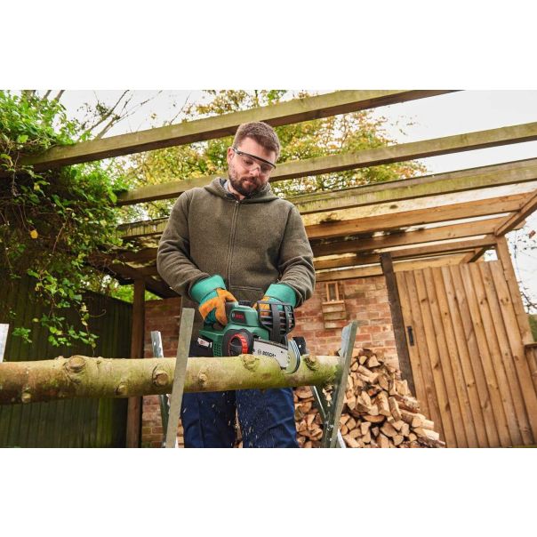 BOSCH Akumulatorska lančana testera UniversalChain 18 - 06008B8000