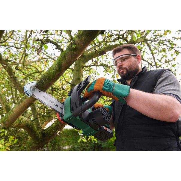 BOSCH Akumulatorska lančana testera UniversalChain 18 - 06008B8000