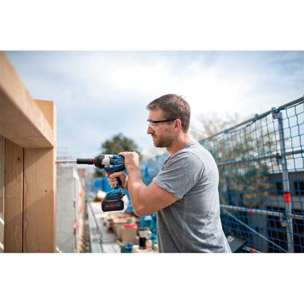 BOSCH Akumulatorski udarni odvrtač GDS 18V-1050 H, solo - 06019J8500