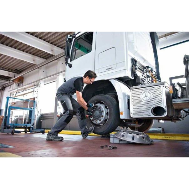 BOSCH Akumulatorski udarni odvrtač GDS 18V-1050 H, solo - 06019J8500