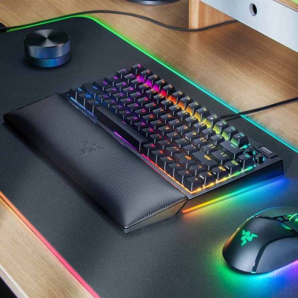 RAZER BlackWidow V4 75% - Hot-swappable Mechanical Gaming Keyboard - 060423