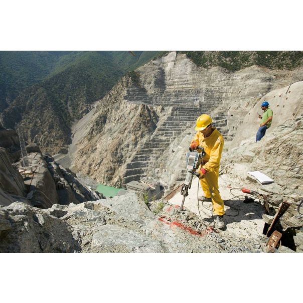 BOSCH Elektro pneumatski čekić za razbijanje GSH 16-28 , 1.750W - 0611335000