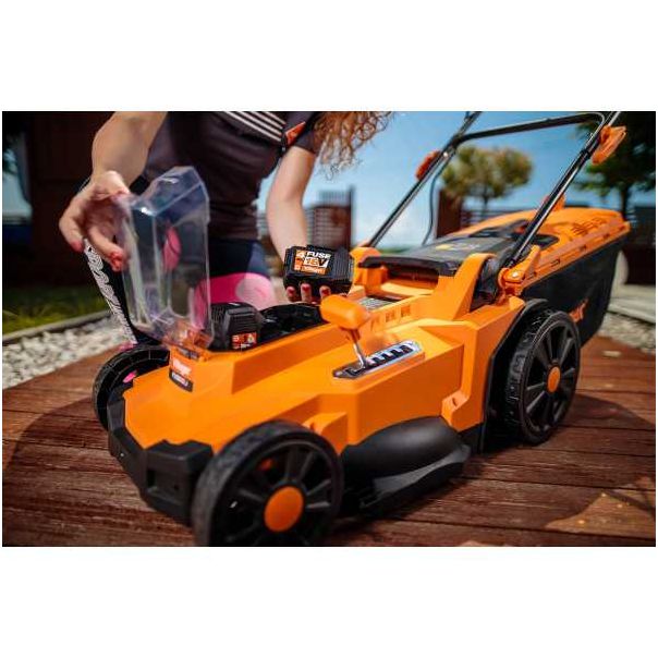 VILLAGER Fuse akumulatorska brushless kosacica Villy 4340 E-2BCB - 066365