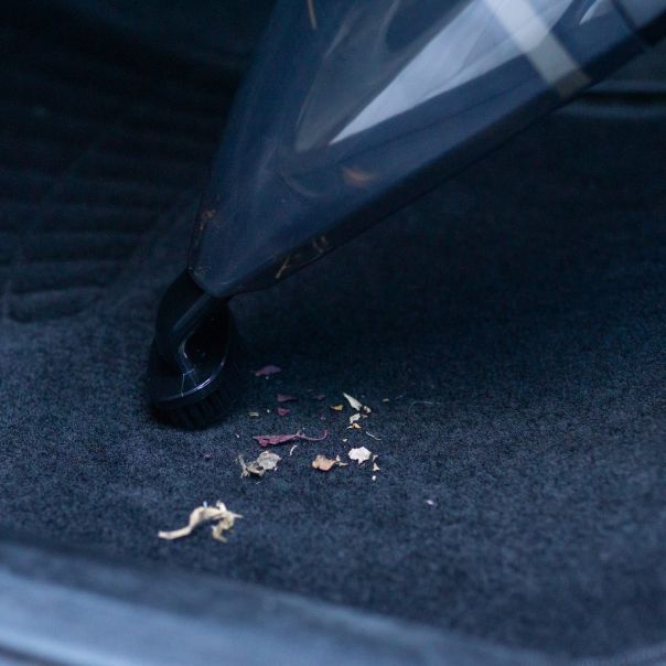 SKYCAR Usisivač za auto sa led lampom 12V 106W - 1010708