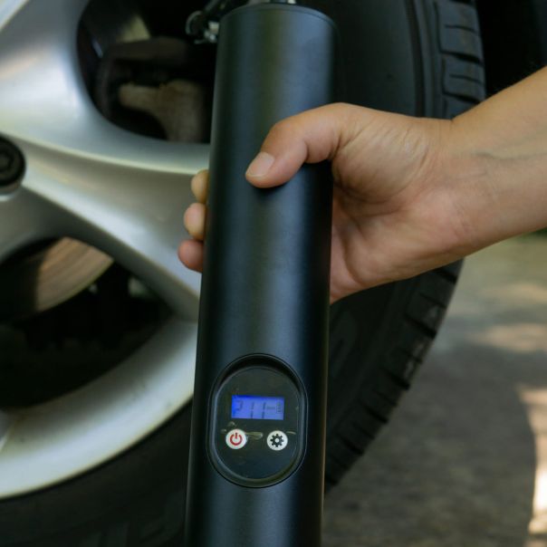 SKYCAR Pumpa za auto lcd 12V/3A 120W - 1010711