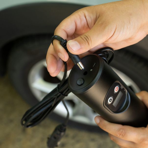 SKYCAR Pumpa za auto lcd 12V/3A 120W - 1010711