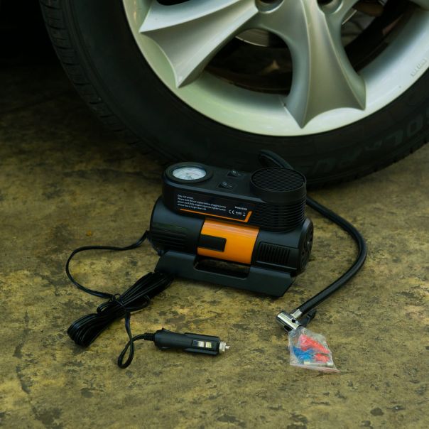 SKYCAR Kompresor za auto sa LED svetlom 12V 120W - 1010717