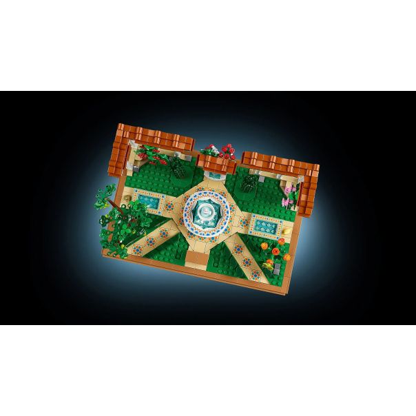 LEGO 10359 Bašta sa fontanom - 257720