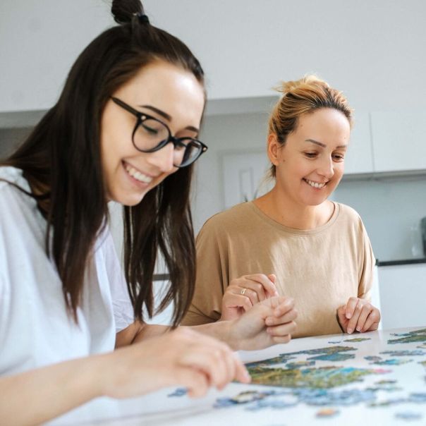 TREFL Puzzle Lady with a cat 10663 - 1.000 delova - 103756-10663