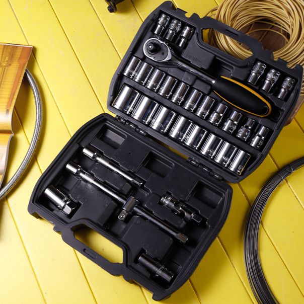 DELI Set nasadnih ključeva sa račnom 1/2