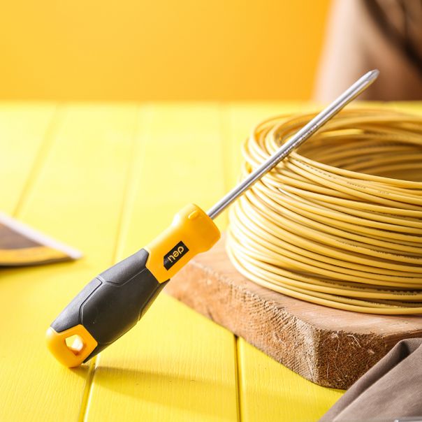 DELI Odvijač ph2x125mm edl636125 - 1048680