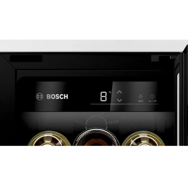 BOSCH Vinska vitrina KUW20VHF0 - 137996