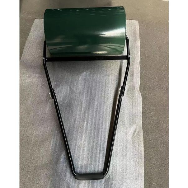 Valjak za ravnanje zemlje i travnjaka - EP2949400