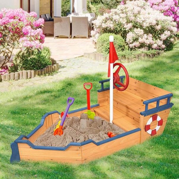 Dečiji Peskarnik u Obliku Gusarskog Broda - 1723-1