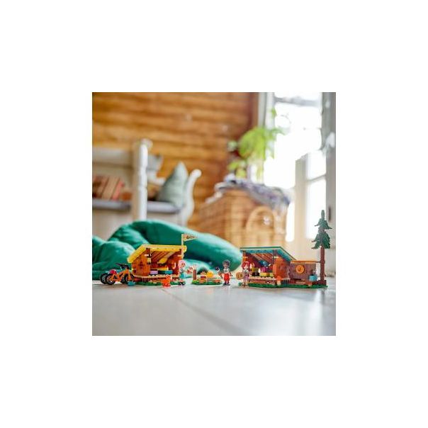 LEGO 42624 Udobne kolibe avanturističkog kampa - 227515
