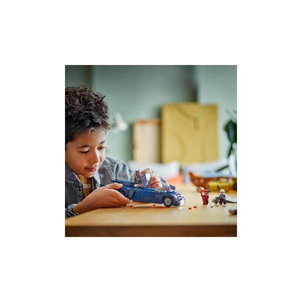LEGO 76274  Betmen™ sa Betmobilom™ protiv Harli Kvin™ i Gospodina Ledenog™ - 227564