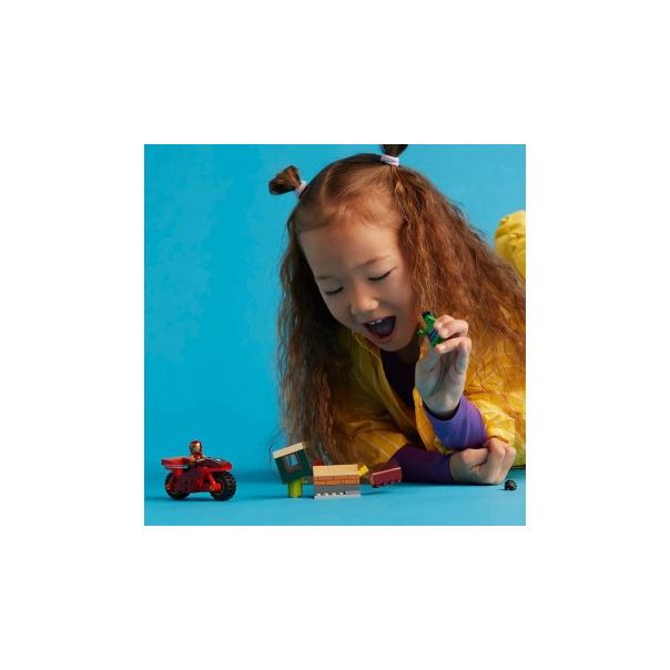 LEGO 76287 Ajronmen na motoru i Hulk - 236142