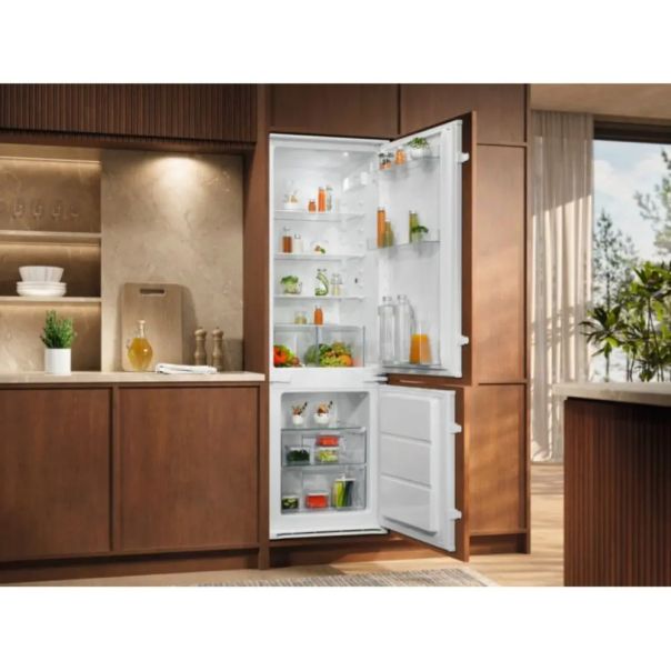 ELECTROLUX Ugradni kombinovani frižider LNS3LE18S - EP2642774