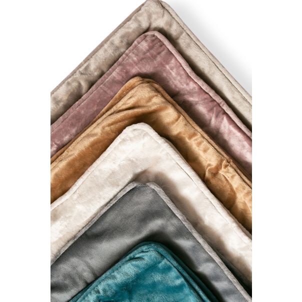 DEKOR DOM Dekorativna jastučnica VELLUTO PLAIN 45x45 - Gold - 023931