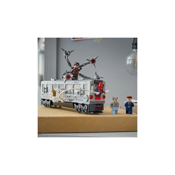 LEGO 76321 Spajdermen protiv Dok Oka – scena na stanici metroa - 317882