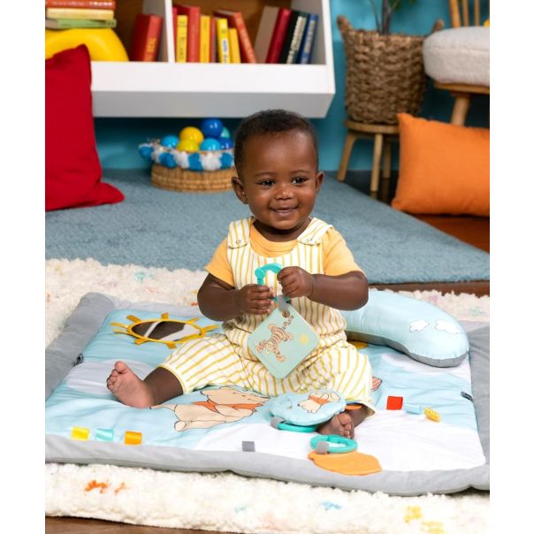 KIDS II Podloga za igru Disney baby - Winnie the Pooh once upon a tummy time - SKU13124