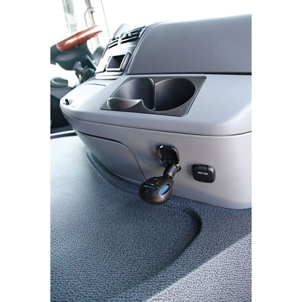 LAMPA ACCESSORIES Uređaj protiv komaraca u vozilu 12-24v - 39030