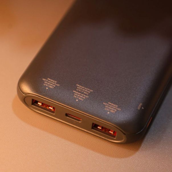 Power bank prenosiva baterija REMAX Piloteer Series RPP-71 20W+22.5W Fast Charging 10000mAh crni - 217156