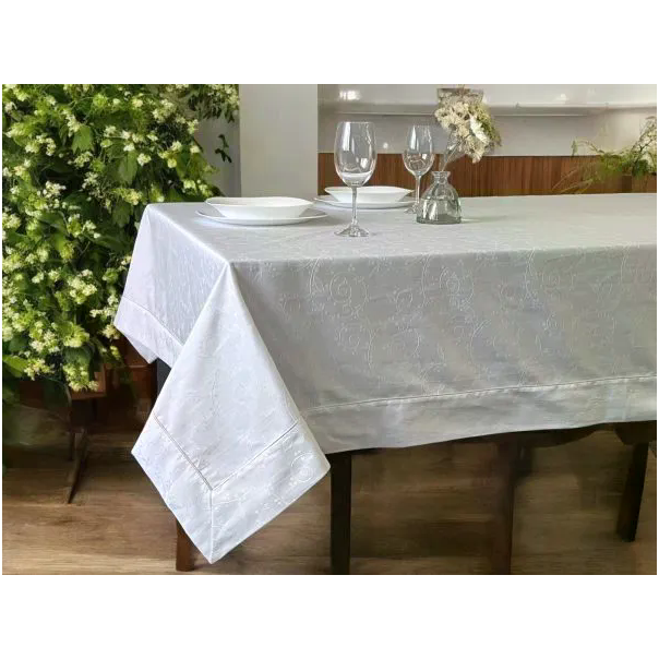 VIKTORIJA Stolnjak Granada Bela boja 160x300cm - VLK000492-granadabel