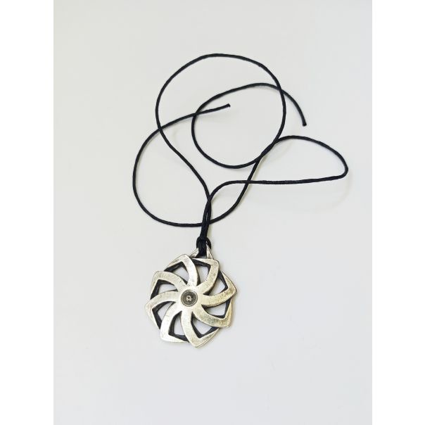 ROD - Ogrlica KOLOVRAT medaljon, boja srebra - ROD000001