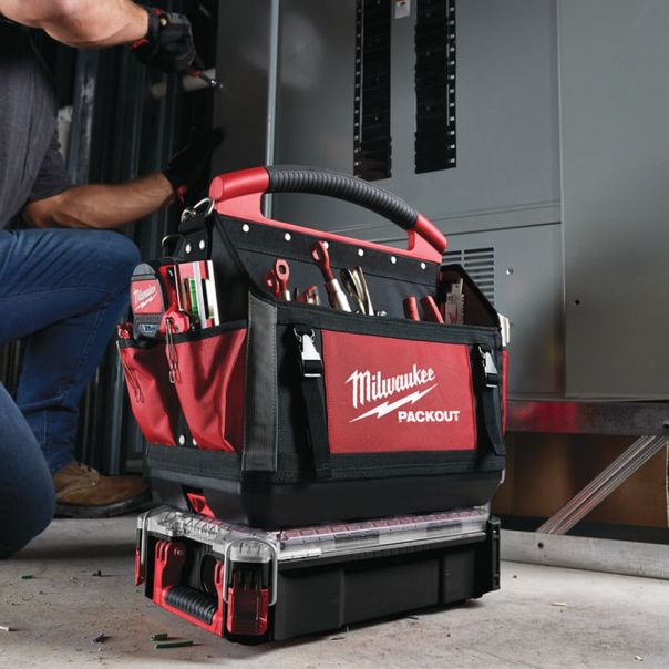 MILWAUKEE Kofer sa kolicima - PACKOUT 1 - 4932464078