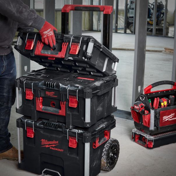 MILWAUKEE Kofer sa kolicima - PACKOUT 1 - 4932464078