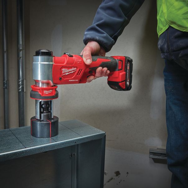 MILWAUKEE Aku. hidraulični alat za otvaranje rupa 18V 2x2Ah - M18HKP-201CA - 4933451204