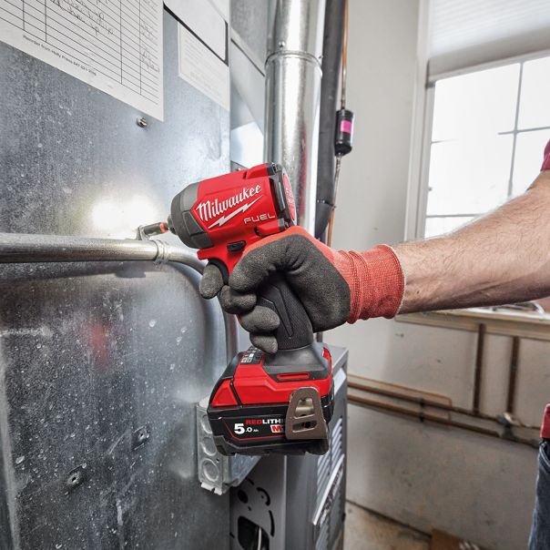 MILWAUKEE Aku. udarni odvijač  1/4” 18V 2x5Ah - M18FID3-502X - 4933479865