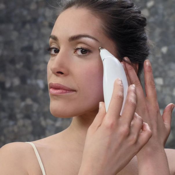 SilkN Aparat za mikrodermoabraziju sa dijamantskim pilingom Revit Prestige - REVP1PE1001