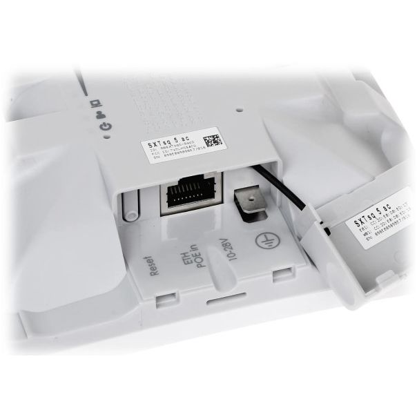 MIKROTIK RBSXTsqG-5acD 16dBi 5GHz dual chain integrated CPE/Backbone AC, Gigabit RouterOS L3 - 44618