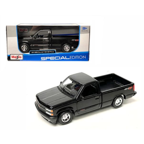 MAISTO Metalni model autića 1:24 1993 Chevrolet 454 SS Pick-up 32901BK - 55437