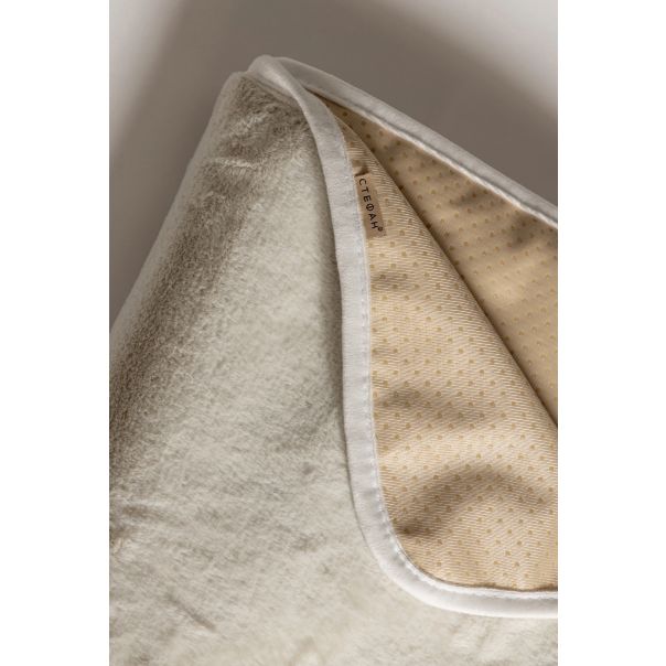 STEFAN Krznena prostirka sa neklizajućom podlogom 70x250cm bež - 598-bez