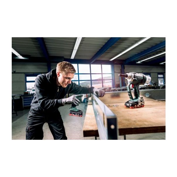 METABO Akumulatorski pištolj za pop nitne NP 18 LTX BL 5.0; 18V; 2x2,0 Ah - 619002500