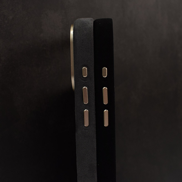 Maska za iPhone 17 Pro Mag Case Alkantara siva - 621679