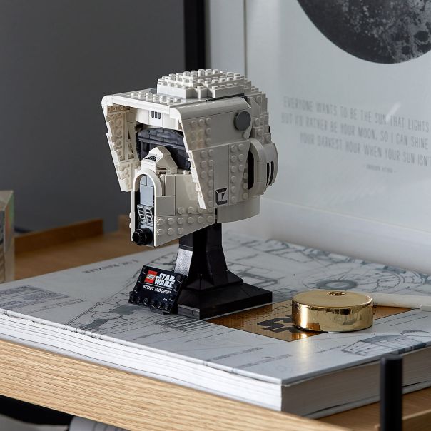 75305 Kaciga Skaut trupera™ - 75305