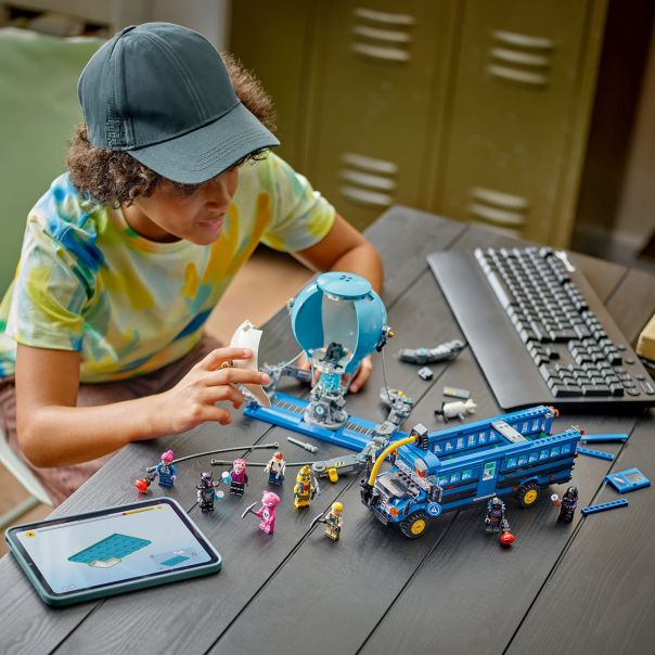 LEGO 77073 Battle Bus - 282023