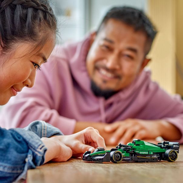 LEGO 77245 Aston Martin Aramco F1® AMR24 formula - 282069