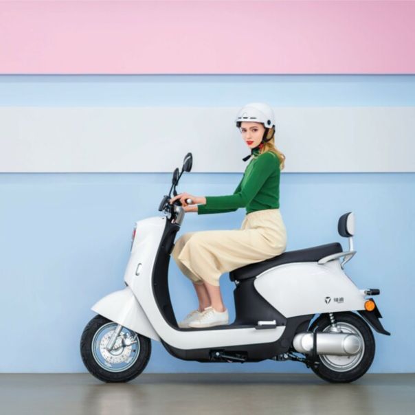 YADEA M6 baterijski skuter 72V 23Ah bela - 079991