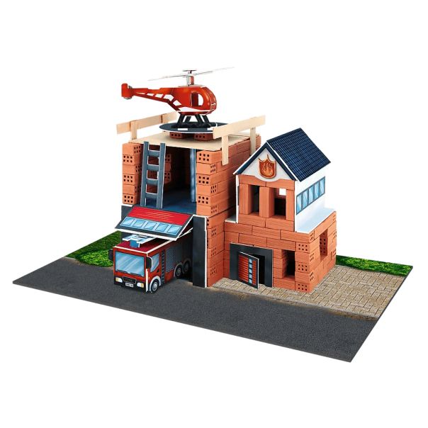 TREFL Set sa kockama Sazidaj vatrogasnu stanicu 61915 - 981565-61915